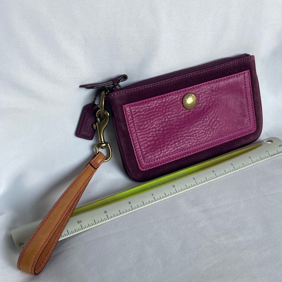 Coach clutch - Picture 3 of 9